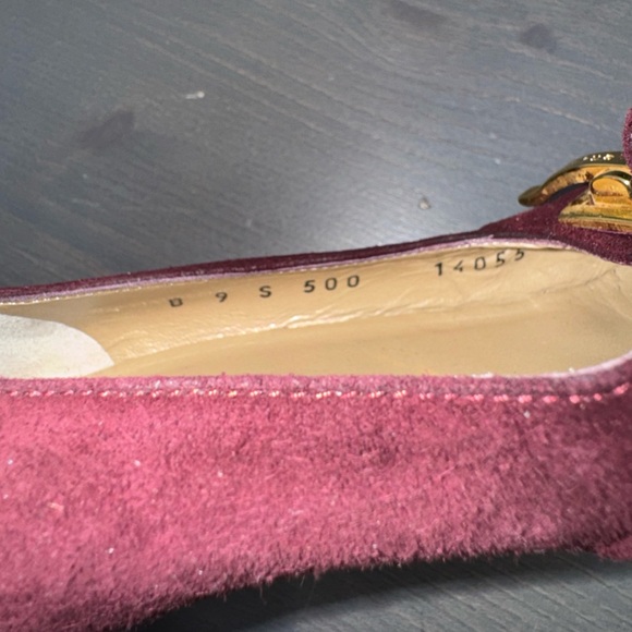 St. John Maroon Suede Pumps with Bow - Picture 4 of 8